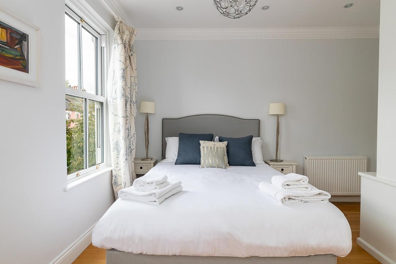 Joivy Stunning 3 Bed, 2 Bath House With Garden And Rooftop Terrace * Londres